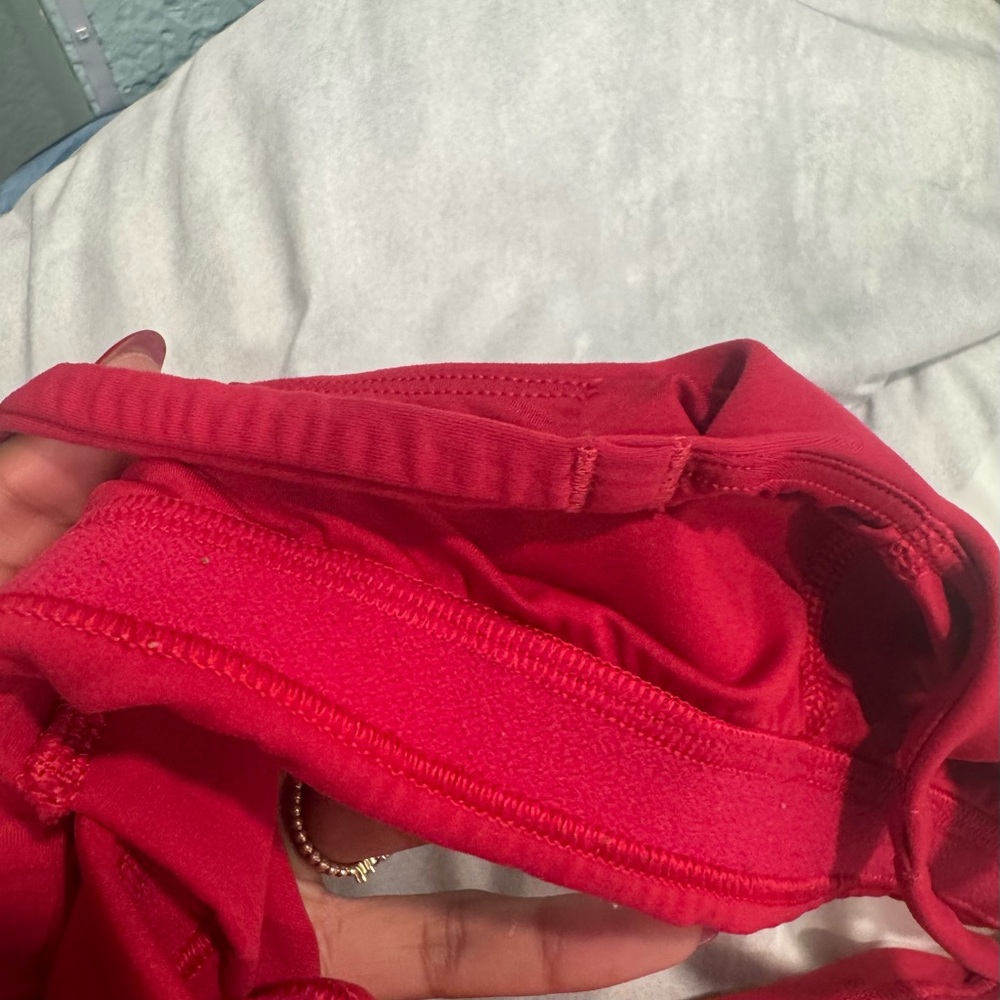 lululemon sports bra - Picture 6 of 7